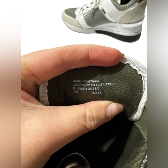 Michael Kors Georgie Trainer Signature Logo Extreme Sneaker - Picture 8 of 8